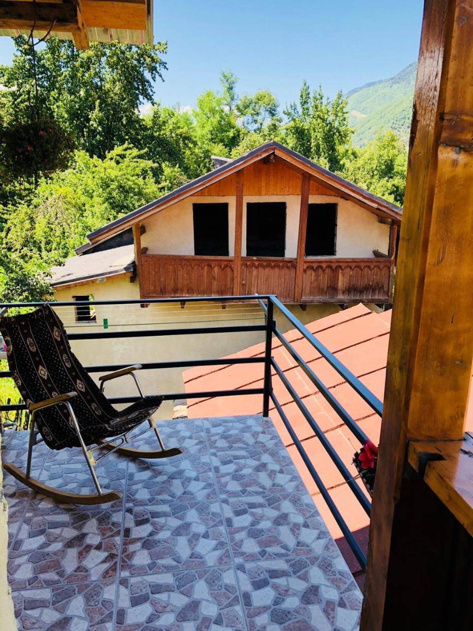 Travel Inn House Mestia • Მოგზაურის Სახლი ภายนอก รูปภาพ