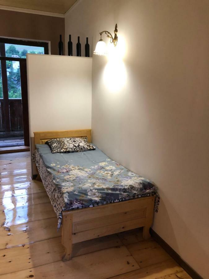 Travel Inn House Mestia • Მოგზაურის Სახლი ภายนอก รูปภาพ