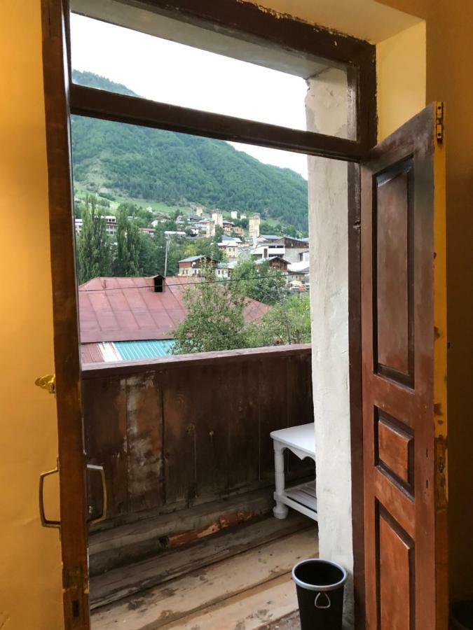 Travel Inn House Mestia • Მოგზაურის Სახლი ภายนอก รูปภาพ